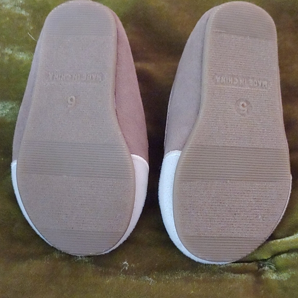 Old Navy Fox Slip ons - Picture 2 of 2